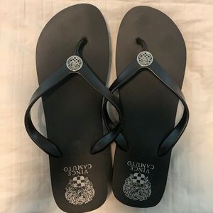 Vince Camuto flip flops with 1.5inch sole